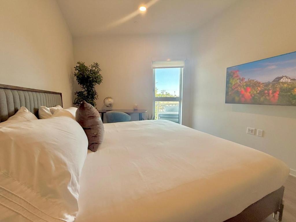 Aparthotel Designer 1 Bedroom In Silver
