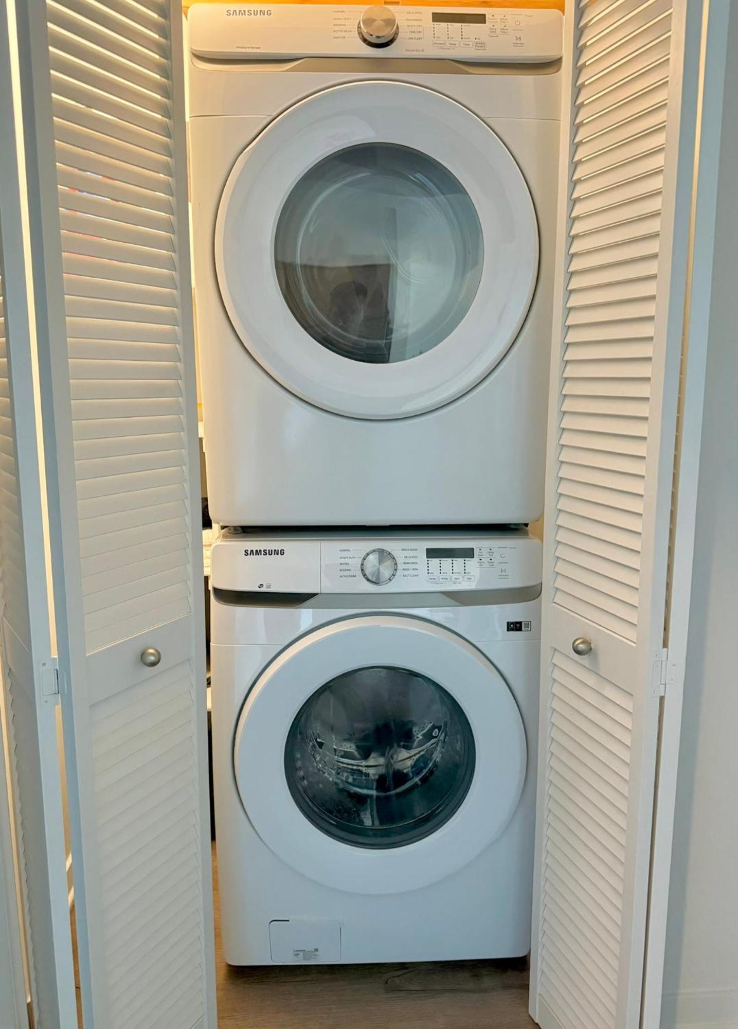 Designer 1 Bedroom In Silver