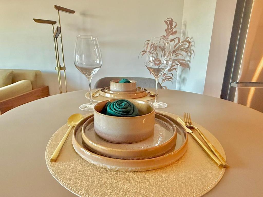 Designer 1 Bedroom In Silver * Los Angeles